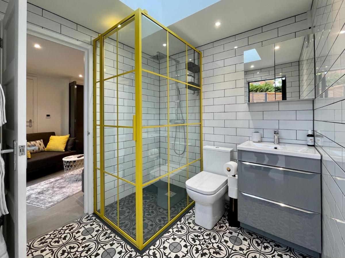 Tiny Home, Boscombe Manor بورنماوث المظهر الخارجي الصورة